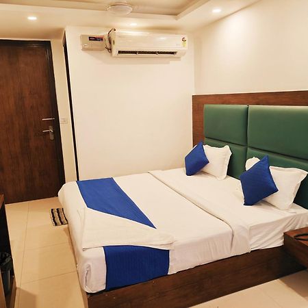 Hotel Le Mount Plaza Near Igi Airport Delhi Yeni Delhi Dış mekan fotoğraf