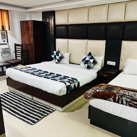 Hotel Le Mount Plaza Near Igi Airport Delhi Yeni Delhi Dış mekan fotoğraf