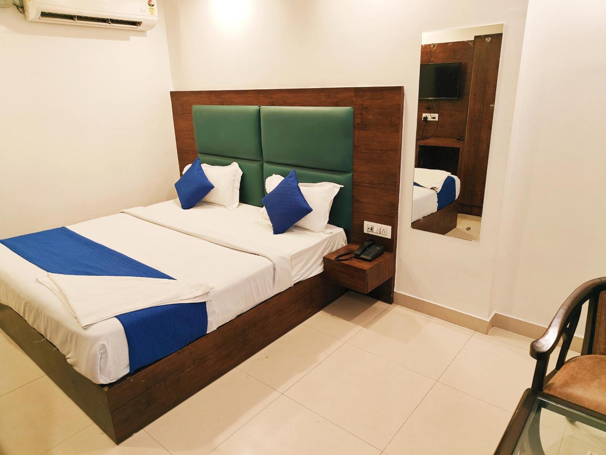 Hotel Le Mount Plaza Near Igi Airport Delhi Yeni Delhi Dış mekan fotoğraf