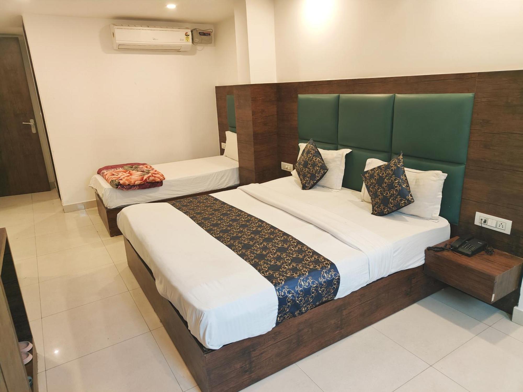 Hotel Le Mount Plaza Near Igi Airport Delhi Yeni Delhi Dış mekan fotoğraf