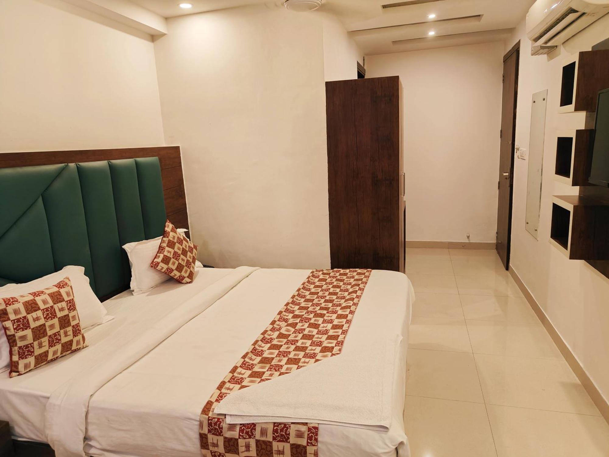 Hotel Le Mount Plaza Near Igi Airport Delhi Yeni Delhi Dış mekan fotoğraf